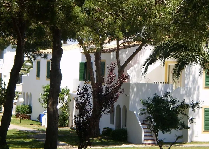 Apartamentos Las Brisas I & II