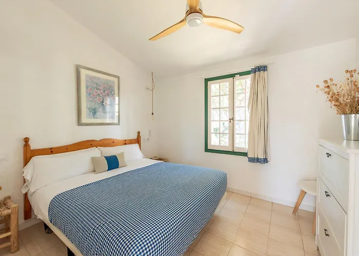 Apartamentos Las Brisas I & II